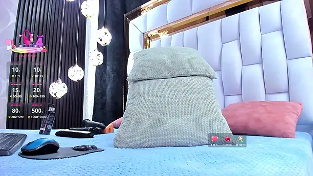 SarayRoyse online show from March 2026 07:52:02 PM