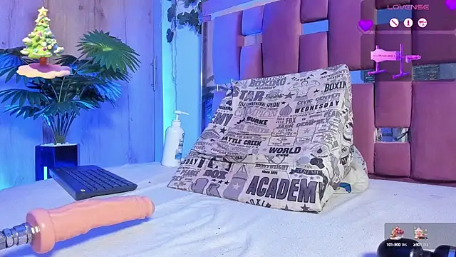 Ana Winnss online show from December 2024 11:38:02 PM