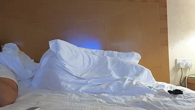 Mr-and-Mrs-Smith online show from February 2025 06:26:02 PM