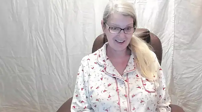 irinamaux online show from February 2025 02:23:02 AM