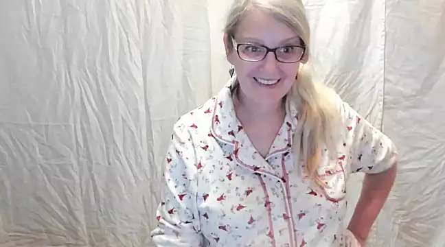 irinamaux online show from February 2025 05:27:01 AM