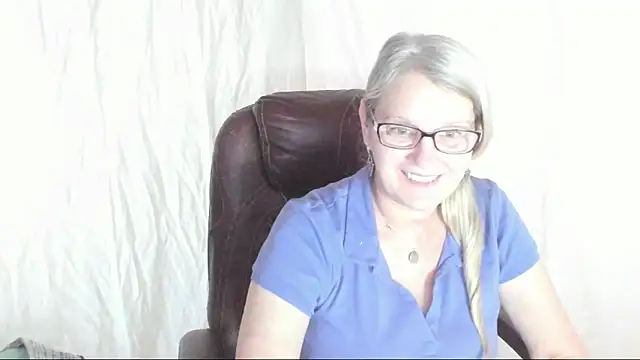 irinamaux online show from March 2025 01:57:02 PM