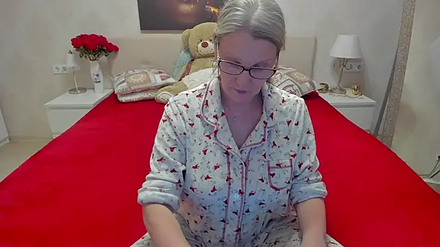 irinamaux online show from March 2025 06:56:01 PM