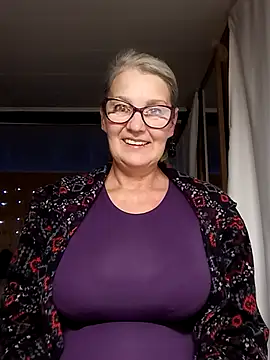 irinamaux online show from October 2025 03:25:03 AM