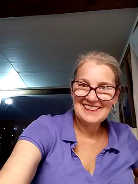 irinamaux online show from October 2025 05:22:01 PM