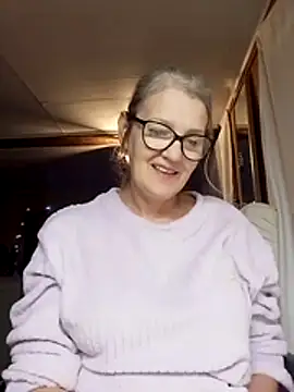 irinamaux online show from October 2025 11:23:02 AM