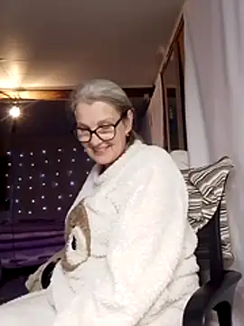 irinamaux online show from November 2025 06:21:01 PM