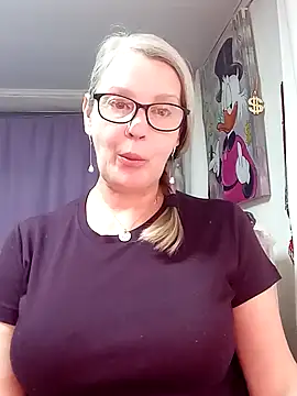 irinamaux online show from February 2026 05:47:02 PM