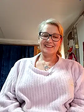 irinamaux online show from April 2026 06:47:02 AM