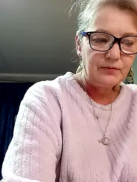 irinamaux online show from May 2026 02:28:01 AM