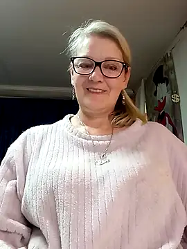 irinamaux online show from May 2026 04:20:01 AM