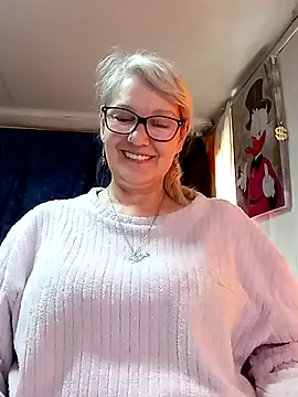 irinamaux online show from May 2026 06:54:02 AM