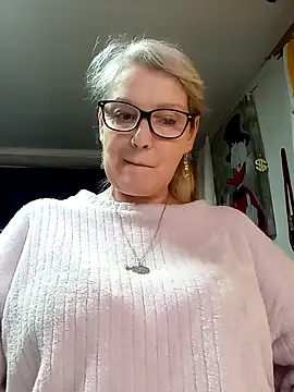 irinamaux online show from May 2026 04:07:02 AM