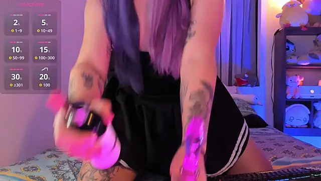  Skie  online show from October 2025 04:45:01 AM