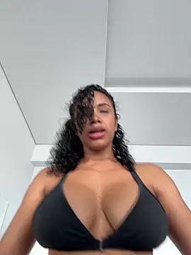 Snapshot of Brunettexio chatting on December 2024 08:04:02 PM Brunettexio online show from December 2024 08:04:02 PM