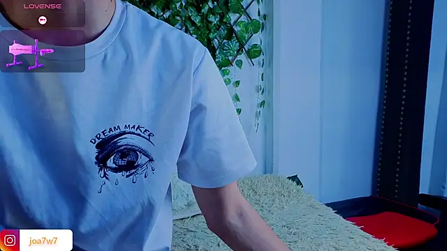 Snapshot of Levii_Ackermann chatting on September 2025 12:09:02 PM Levii Ackermann online show from September 2025 12:09:02 PM