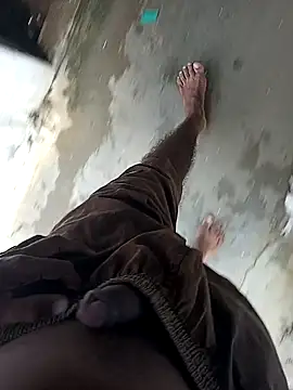 Snapshot of mr_slim_body chatting on December 2024 01:39:02 AM mr slim body online show from December 2024 01:39:02 AM