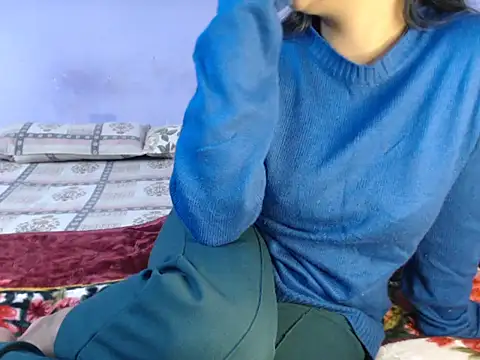 Snapshot of Freya_nia chatting on December 2024 04:47:01 PM Freya nia online show from December 2024 04:47:01 PM