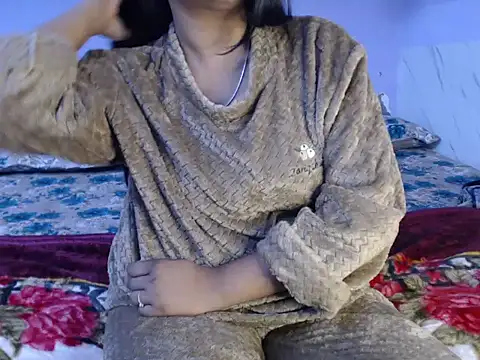 Snapshot of Freya_nia chatting on December 2024 03:37:02 PM Freya nia online show from December 2024 03:37:02 PM