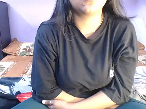 Snapshot of Freya_nia chatting on December 2024 01:07:02 PM Freya nia online show from December 2024 01:07:02 PM