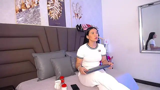 Sofi Perez  online show from May 2026 11:16:02 AM
