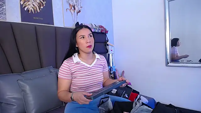 Sofi Perez  online show from May 2026 11:16:01 AM