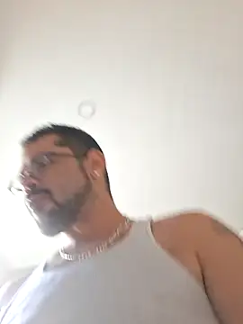 Snapshot of Zander823 chatting on February 2026 03:28:02 PM Zander823 online show from February 2026 03:28:02 PM