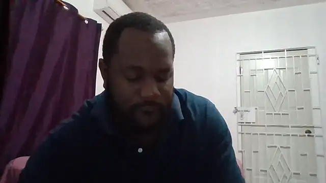 Snapshot of Bighood_T chatting on April 2026 03:35:01 AM Bighood T online show from April 2026 03:35:01 AM