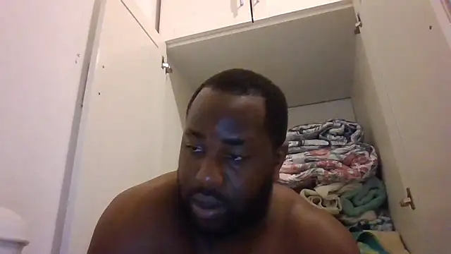 Snapshot of Bighood_T chatting on May 2026 03:34:01 AM Bighood T online show from May 2026 03:34:01 AM