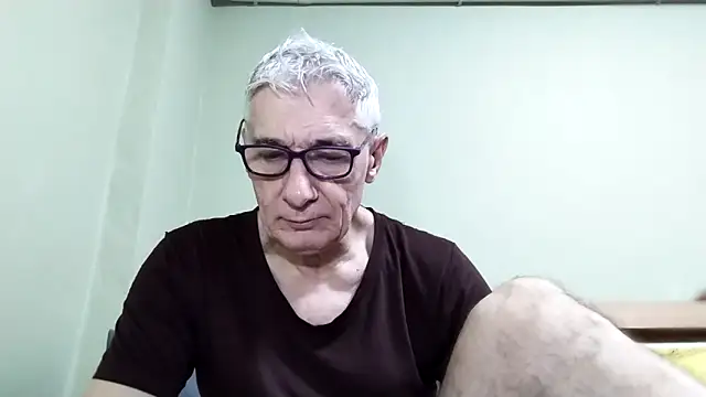 BIGUNCUTHARDCOCK online show from December 2025 12:42:01 AM