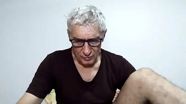 BIGUNCUTHARDCOCK online show from February 2026 02:38:01 AM