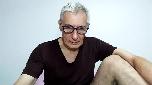 BIGUNCUTHARDCOCK online show from April 2026 12:34:01 AM