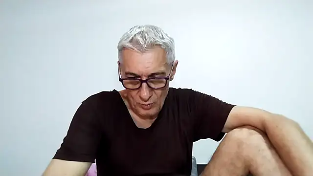 BIGUNCUTHARDCOCK online show from April 2026 02:27:02 AM