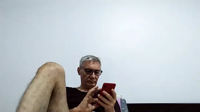 BIGUNCUTHARDCOCK online show from May 2026 12:04:01 AM