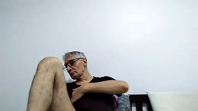 BIGUNCUTHARDCOCK online show from May 2026 01:25:02 AM