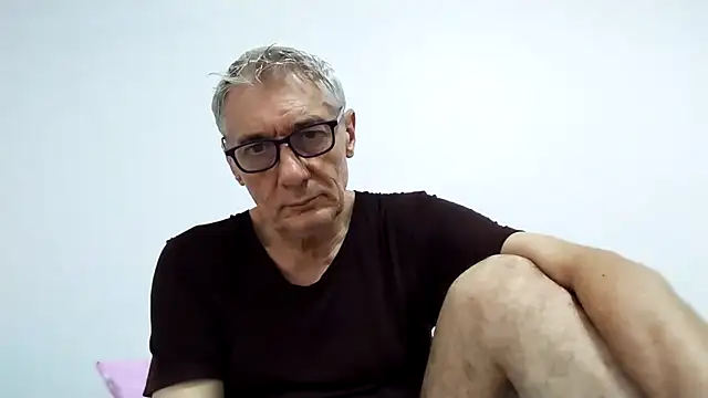 BIGUNCUTHARDCOCK online show from May 2026 12:28:02 AM