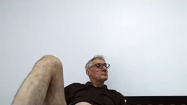 BIGUNCUTHARDCOCK online show from May 2026 11:56:01 PM