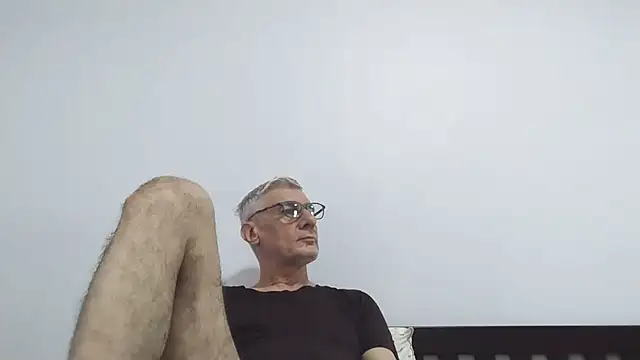 BIGUNCUTHARDCOCK online show from May 2026 12:38:01 AM