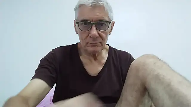 BIGUNCUTHARDCOCK online show from June 2026 12:05:01 AM