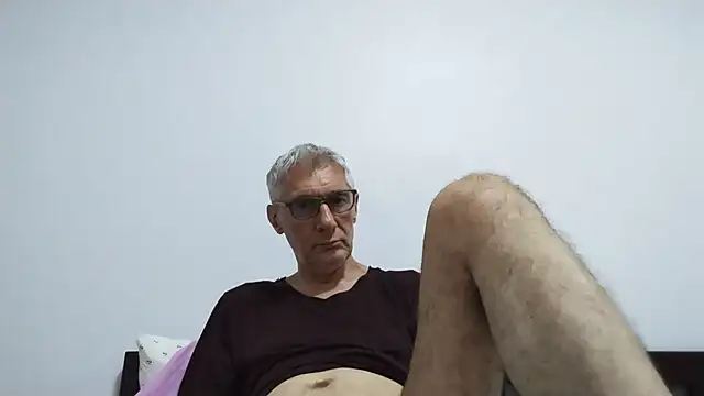 BIGUNCUTHARDCOCK online show from July 2026 12:24:01 AM