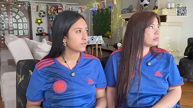 2SummerLove1 online show from June 2026 02:20:02 PM