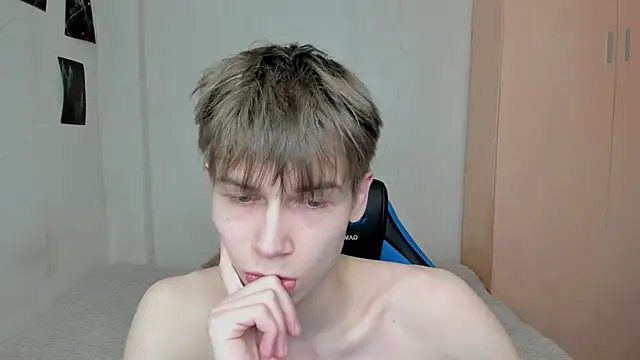 Snapshot of Makentoshi_ chatting on March 2025 04:46:01 AM Makentoshi online show from March 2025 04:46:01 AM