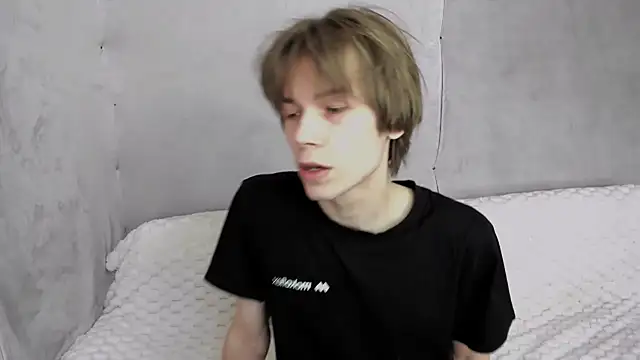 Snapshot of Makentoshi_ chatting on September 2025 07:30:01 AM Makentoshi online show from September 2025 07:30:01 AM