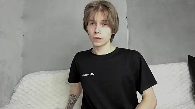 Snapshot of Makentoshi_ chatting on September 2025 05:46:01 PM Makentoshi online show from September 2025 05:46:01 PM