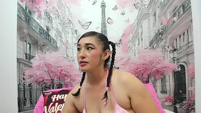 Snapshot of charlotte-11 chatting on May 2026 03:18:01 PM charlotte-11 online show from May 2026 03:18:01 PM
