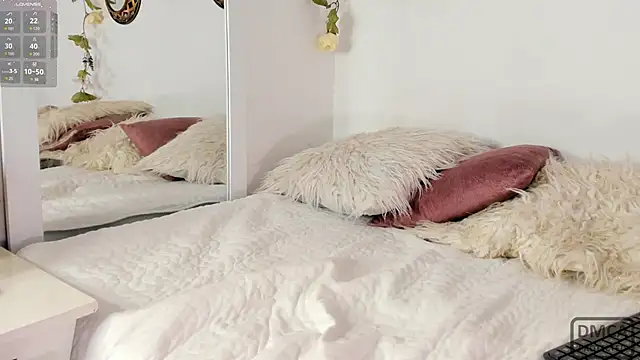 RossemaryRain online show from January 2025 01:54:01 AM