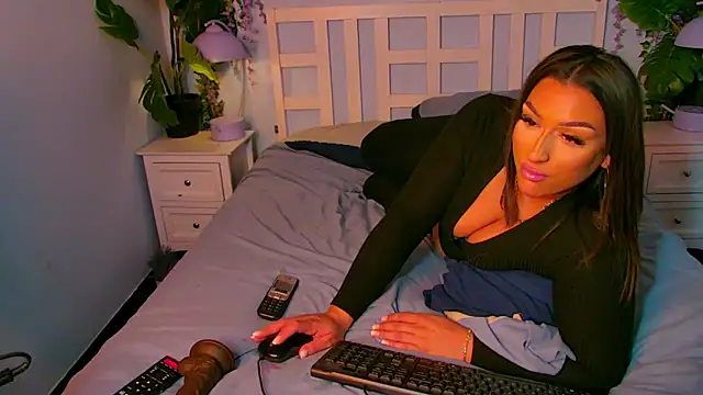 JanesaMiaBabestationx online show from September 2025 01:00:01 PM