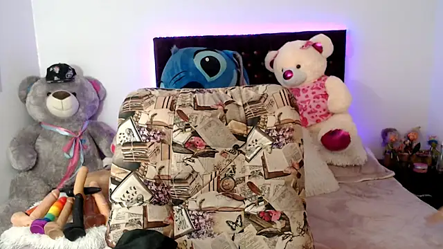 Lorenahot 06 online show from November 2025 07:46:02 PM