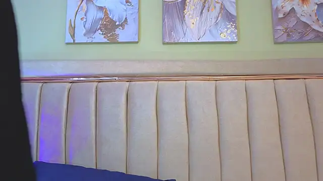 sophiia grey 1 online show from November 2025 11:16:02 PM