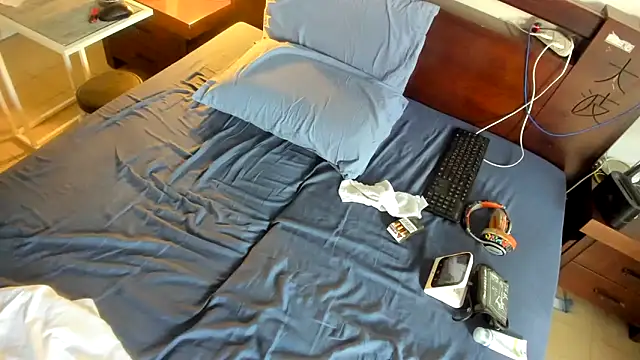 CTPuIITu3 online show from September 2025 04:03:01 AM